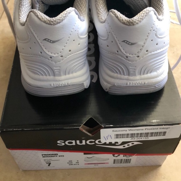 Saucony women Progrid Integrity White Running shoe - Picture 4 of 6